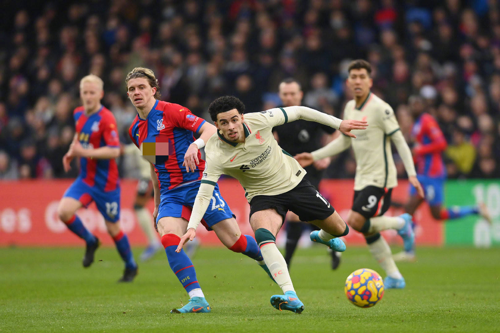 紧张局势对 紧张局势对